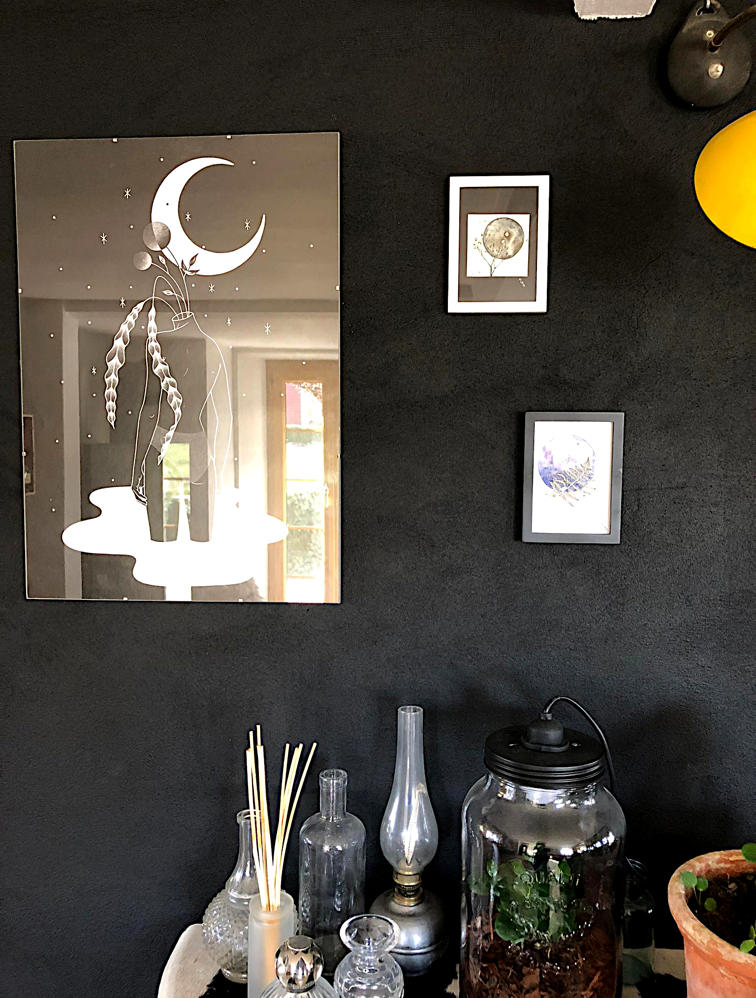 Aquarelle lune noire planète plante la petite fleureuse judski mlam noiram marion-lorraine poncet