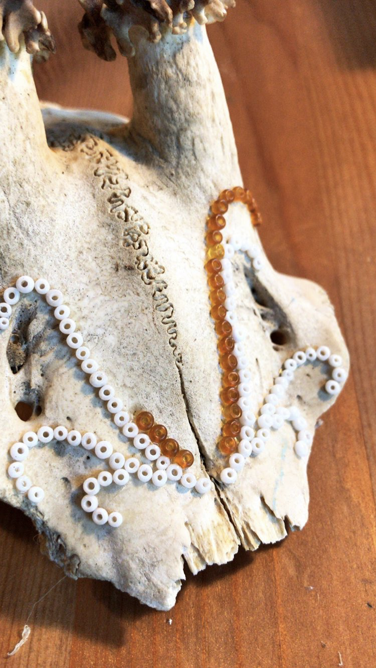 mlam noiram crâne perles folie bergère